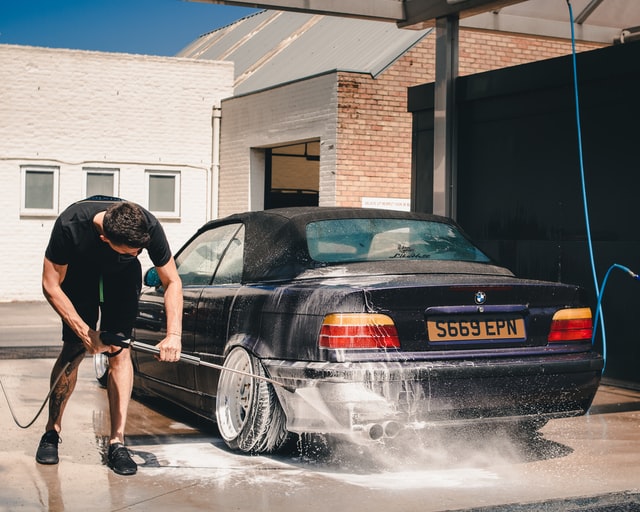 washing a car with high pressure