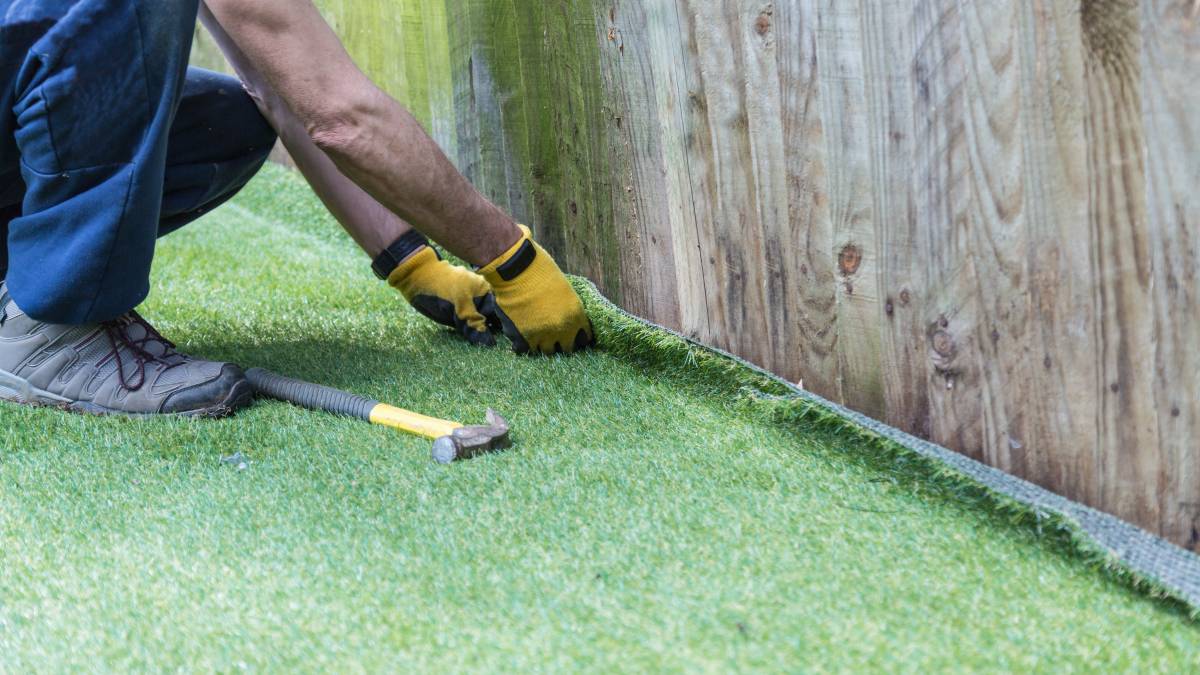 How Much Does It Cost to Lay Artificial Grass? | Airtasker AU
