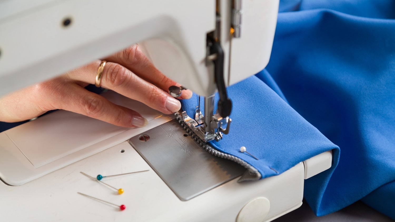 Top 10 Affordable Zipper Repairs near you | Airtasker SG
