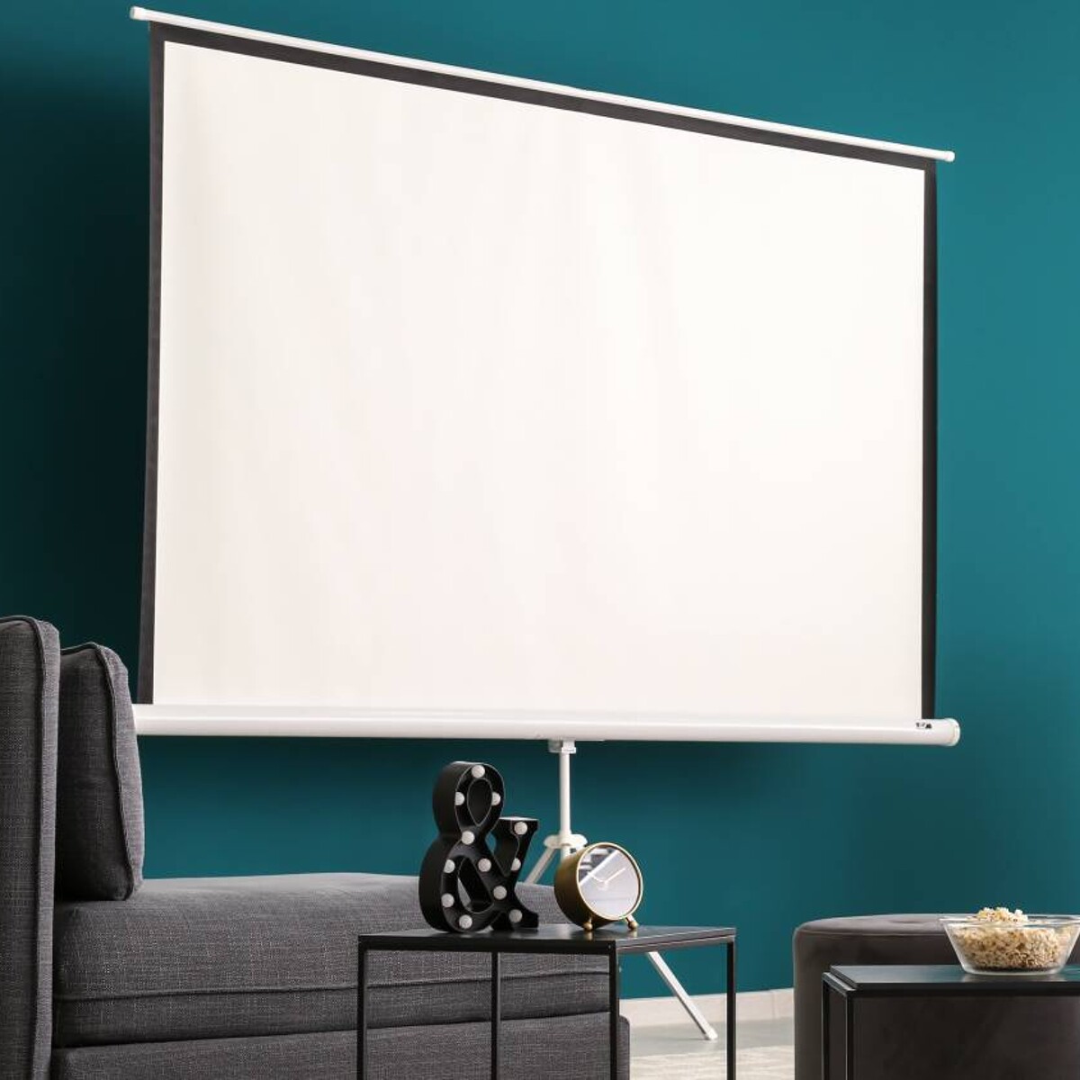 How to Apply Movie Projector Screen Paint