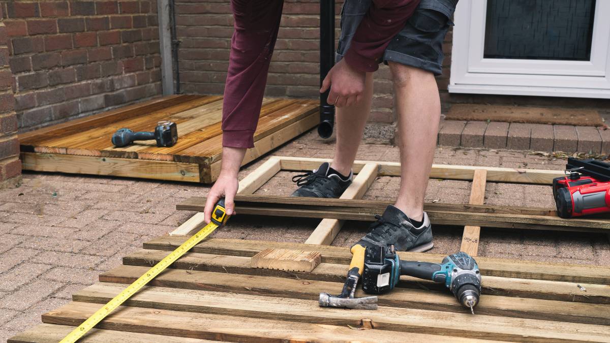 measuring woods for garden shed installation