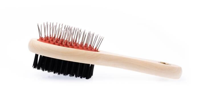 bristle brush for grooming