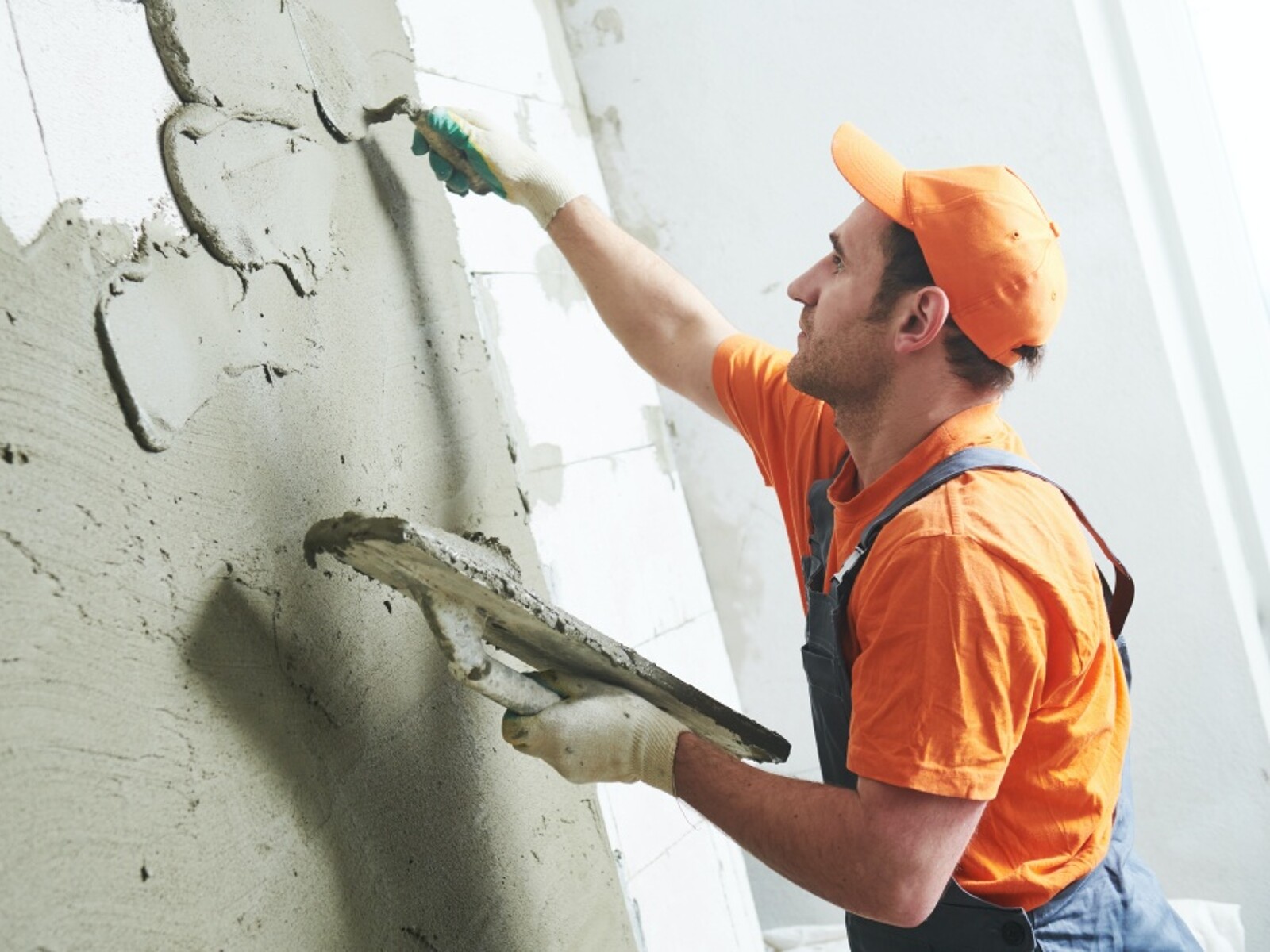 How Much Does Plastering Walls Cost? (2024) - HomeGuide