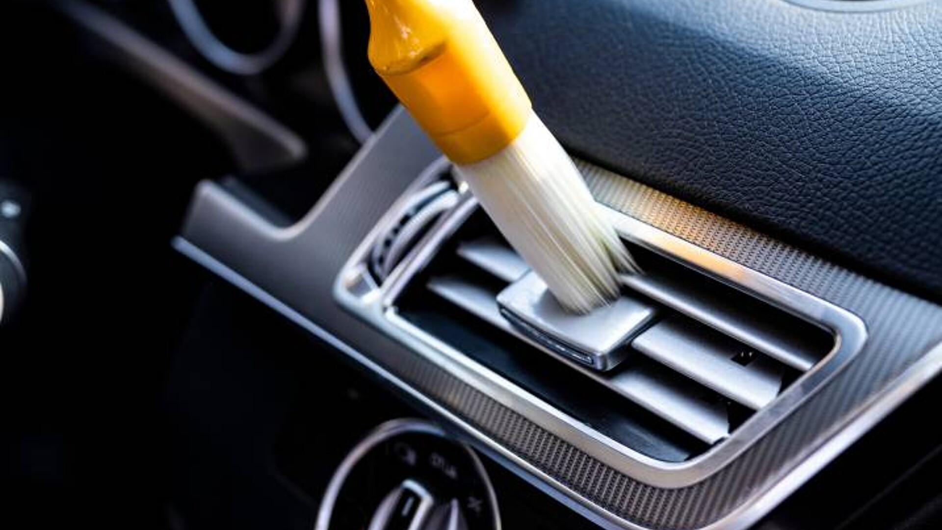 A Guide To Interior Car Detailing Like a Pro