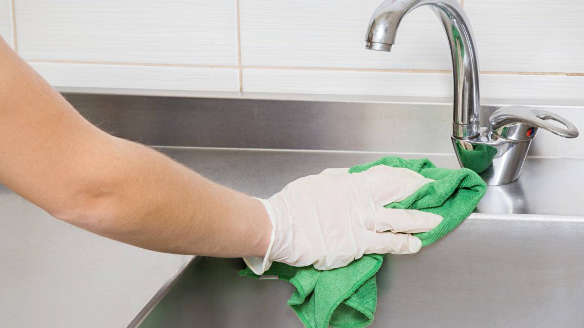 Commercial Kitchen Cleaning Cost Guide Airtasker UK