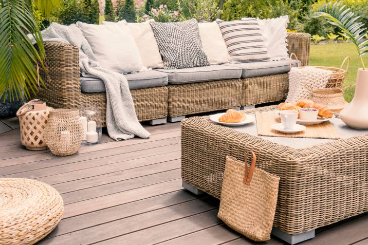 outdoor wicker furniture