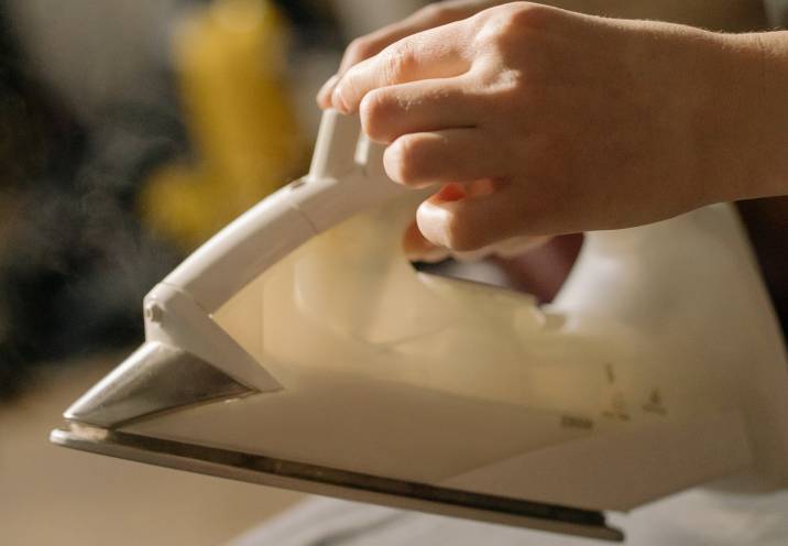 How to clean an iron: Easy ways to get rid of marks, scales, and general  gunk