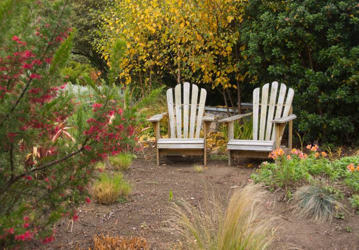 wooden-chairs-in-home-garden