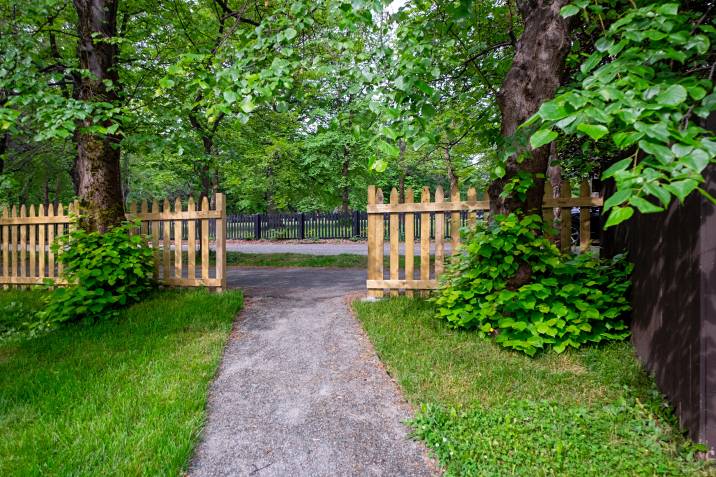 a wooden picket fence