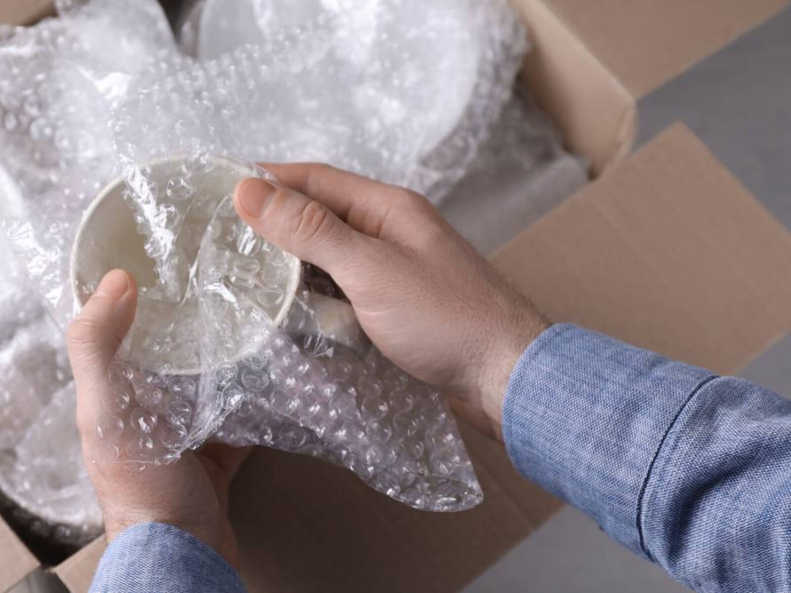 A Guide to the Different Types of Bubble Wrap and When to Use Them –  Packing Solution