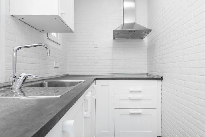 stainless-steel-kitchen-sink