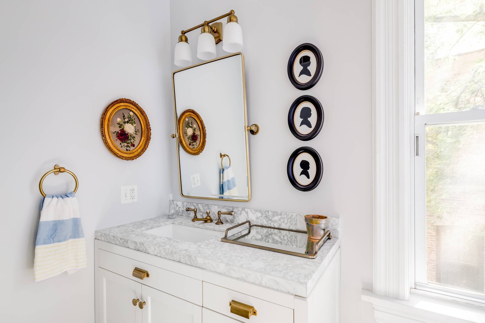 Transform Your Tiny Space: Small Bathroom Renovation Ideas | Airtasker AU