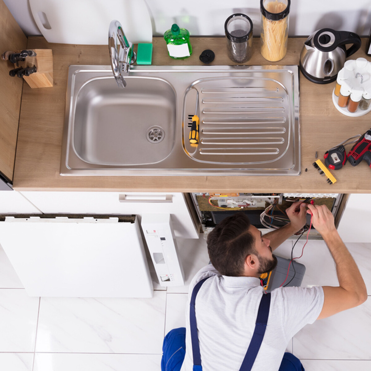 Lắp máy rửa bát bán âm có cần dịch vụ chuyên nghiệp không? Lắp máy rửa bát bán âm có cần dịch vụ chuyên nghiệp không?