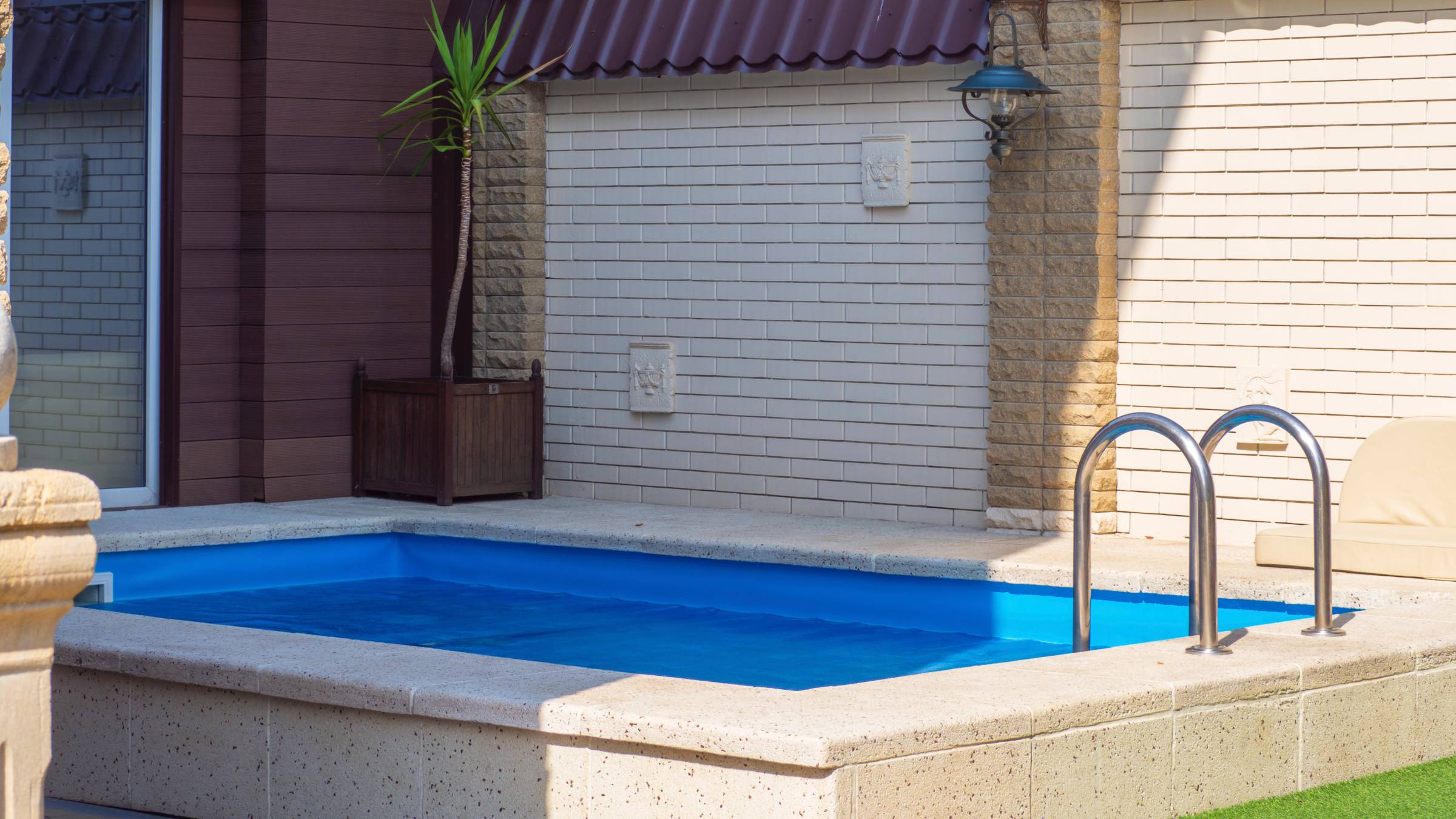 plunge pool in outdoor patio