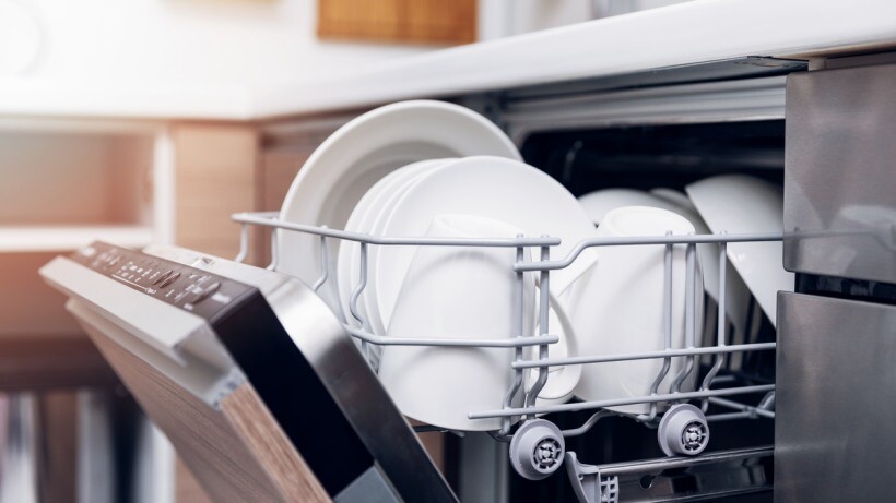 Dishwasher vs hand washing - What is a dishwasher