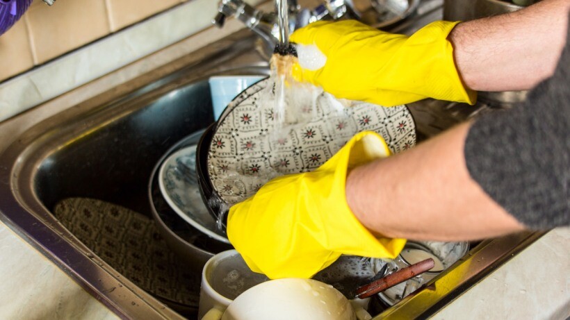 Dishwasher vs hand washing - Comparing them in terms of environmental impact