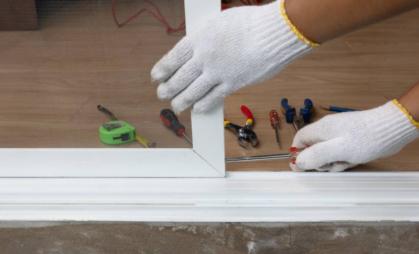 Fly Screen Mounting No more gaps: A no-fuss guide to flyscreen installation | Airtasker AU