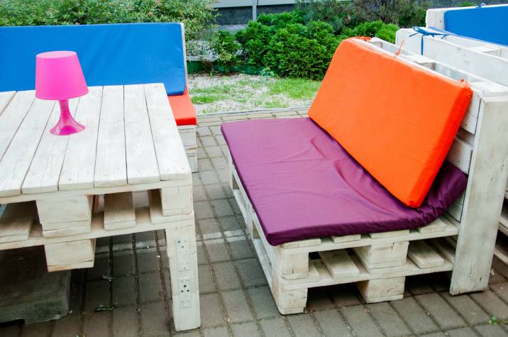 Pallet outdoor seating