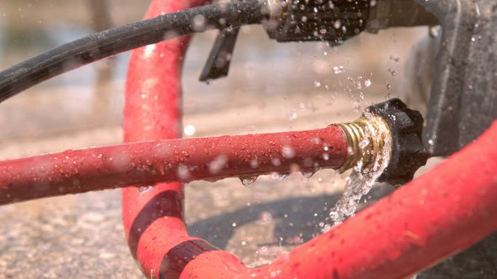 leaking pipes on a pressure washer