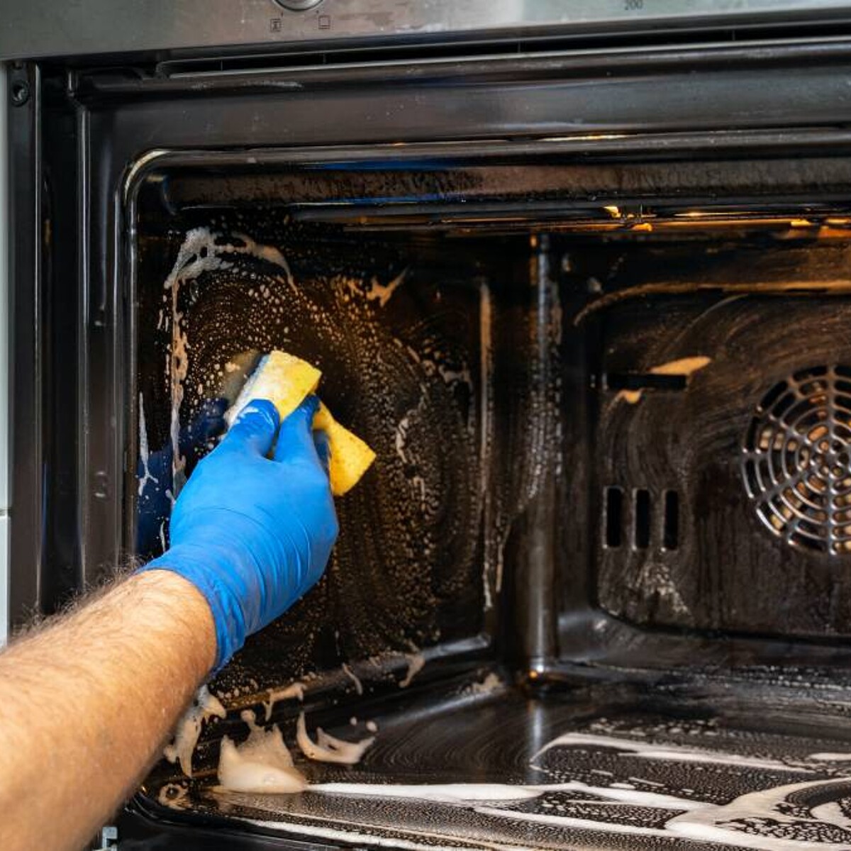 Oven Cleaning Cost Guide 2023