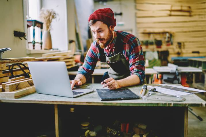 handyman checking clients they booked online