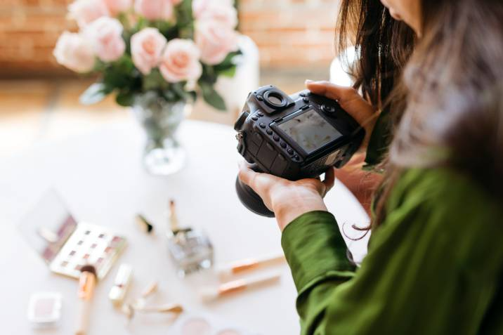 photographer shooting beauty products