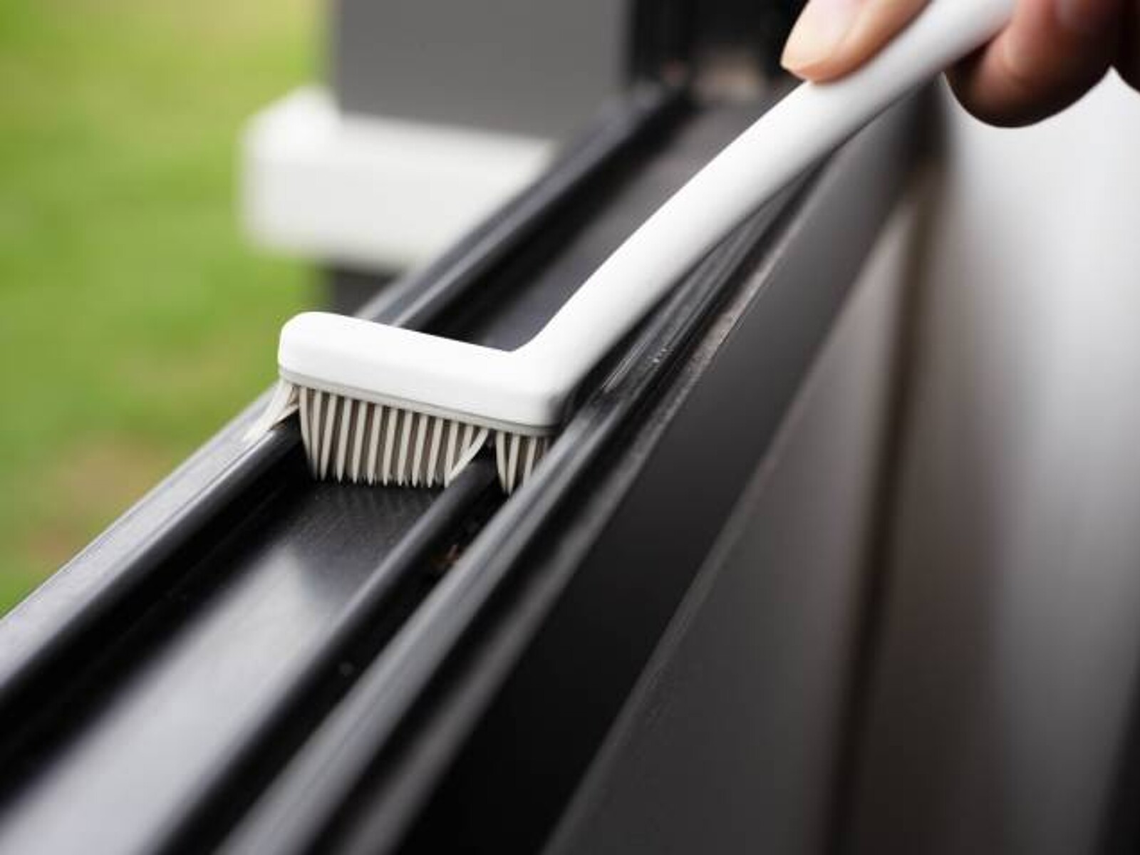Window Cleaning Brush Home Window Tracker Cleaner With Thin Brush