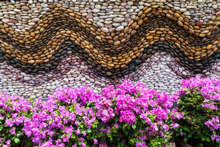 wall made out pebbles