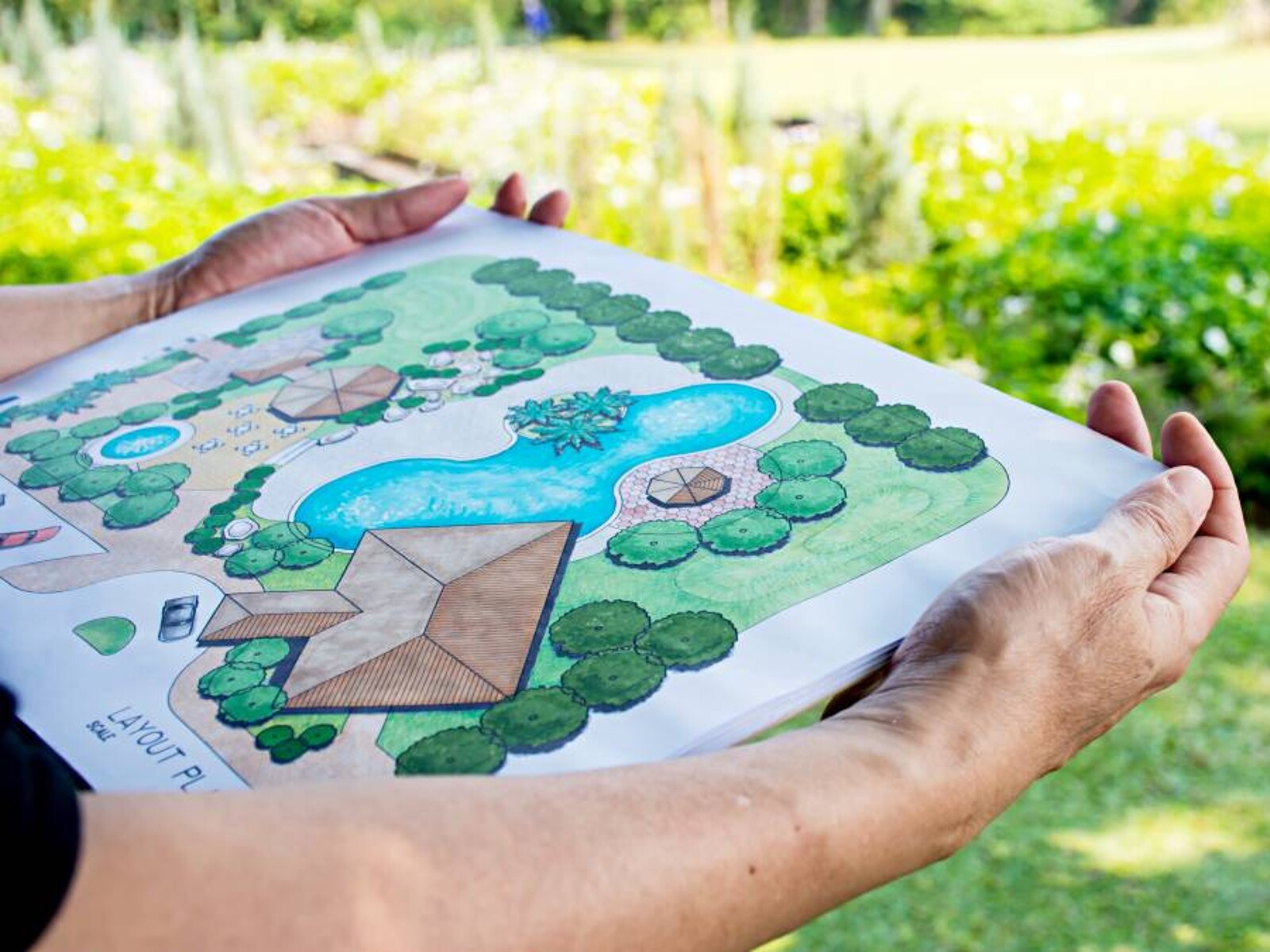 How to Become a Garden Designer: Expert Tips Unveiled