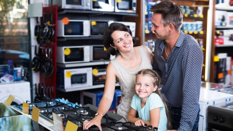 Gas vs electric range - A family choosing their new range