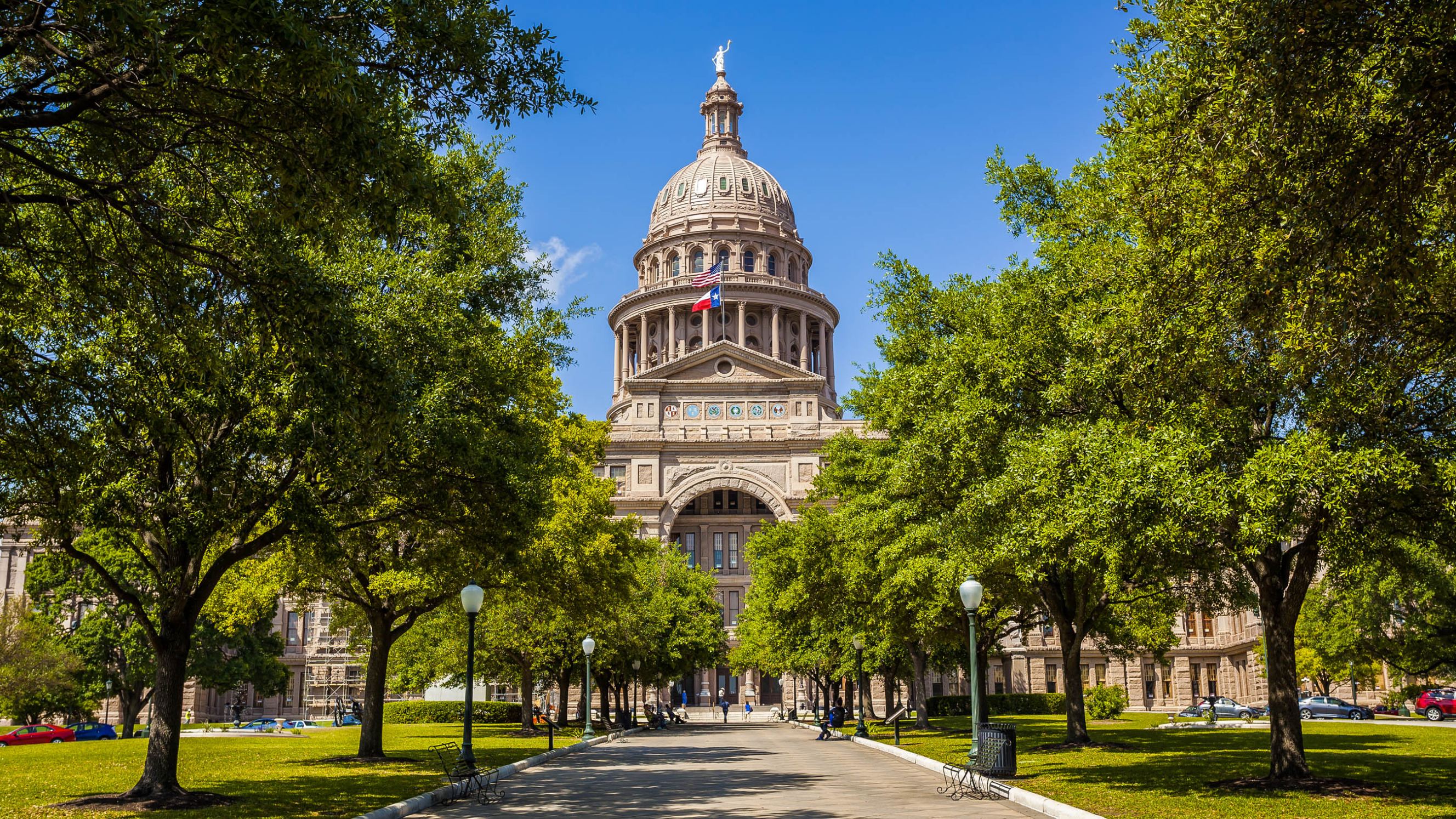 Texas state capitol building in Austin in springtime.