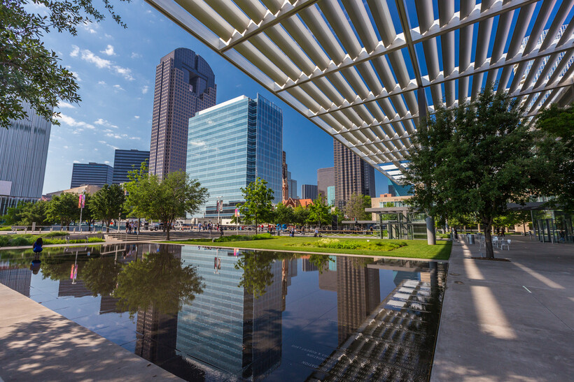 Modern buildings and urban landscape in the sunny Dallas Arts District on a clear day. - moving to Dallas