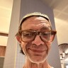 Guy L